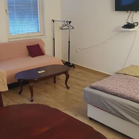 Nscentar Apartment Novi Sad Luaran gambar